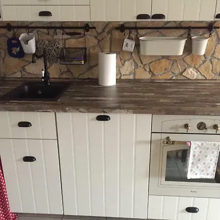 德莱温妮卡110度假屋 Zázrivá